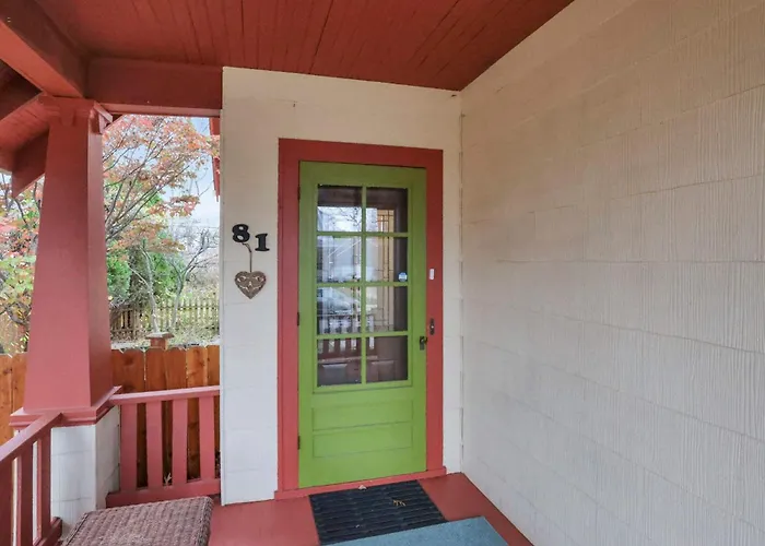 Holiday home The Orchard Oasis
